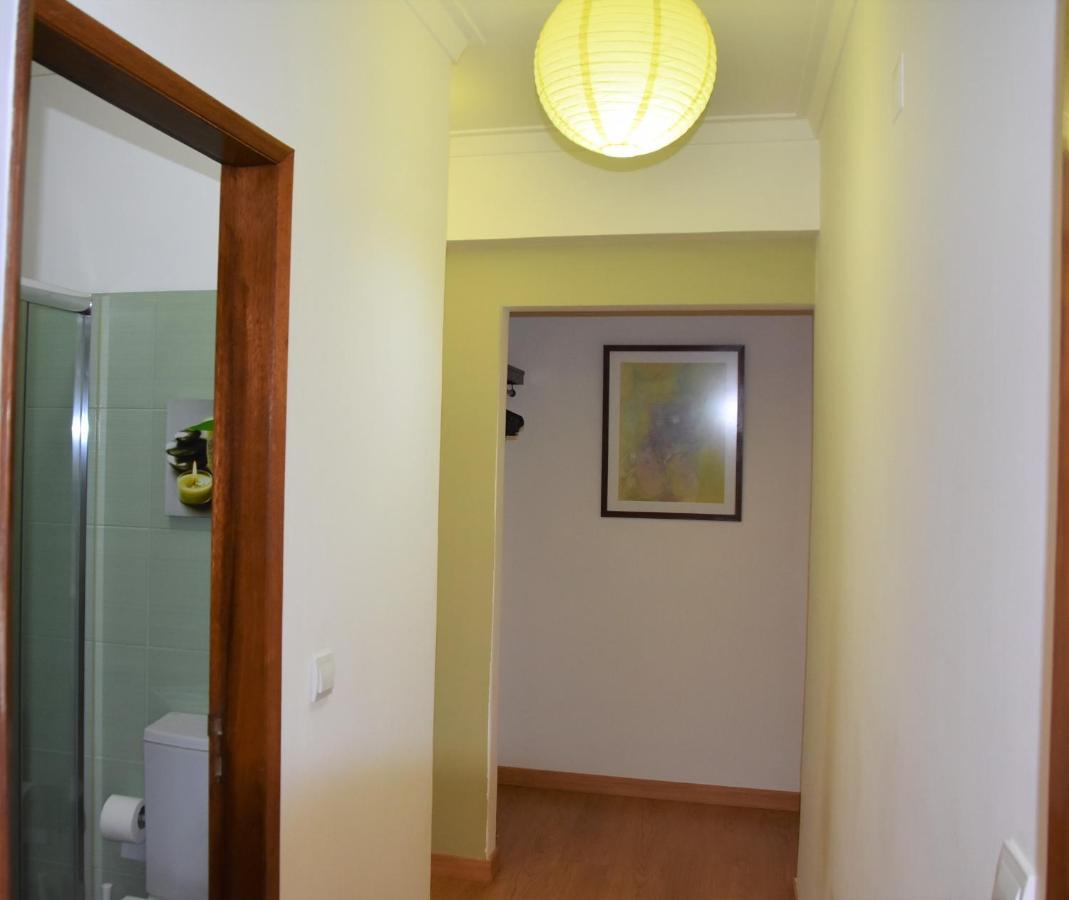 Large Apartment Near The Beach And Lisbon Costa da Caparica Exterior photo